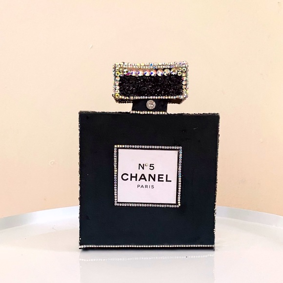 Sophisticated Perfum Bottle w/ Crystals - Brand New - Picture 7 of 7